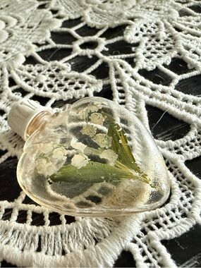Vintage Heart Shaped Perfume Bottle, Tiny Empty Floral Scent Bottle - urn